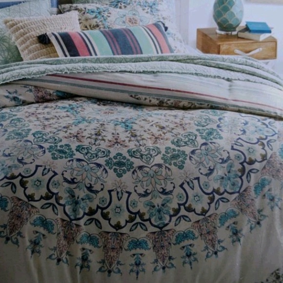 TWIN XL Bed Comforter Set - Picture 4 of 4